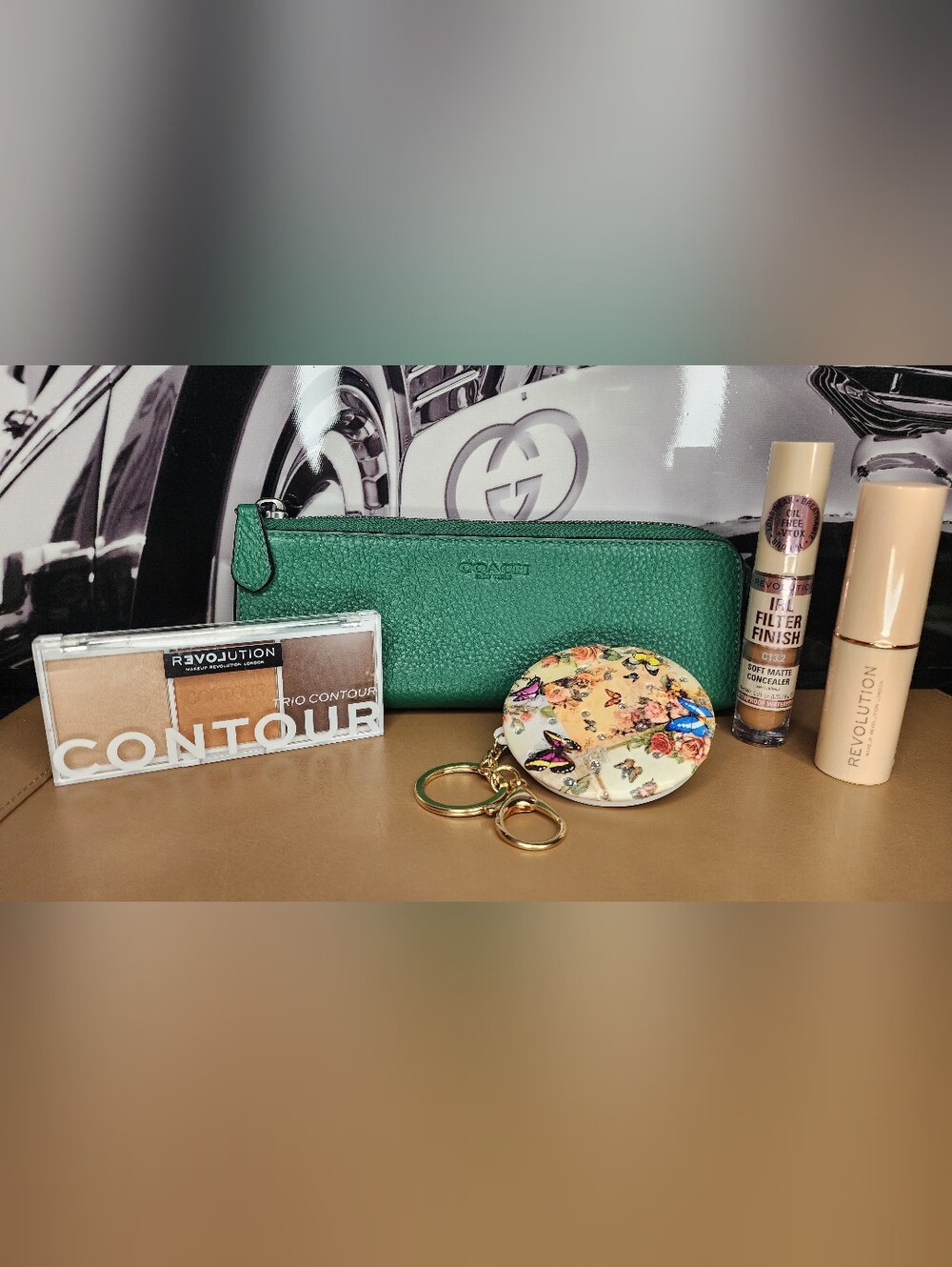 Authentic Coach Green Leather Zip Pencil/Makeup Case Bundle & Cosmetic Mirror